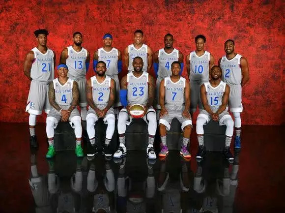 他们成为亚 他们成为亚